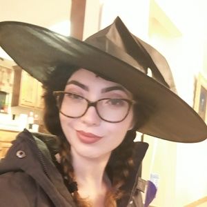 Meet your Posher, Liliana